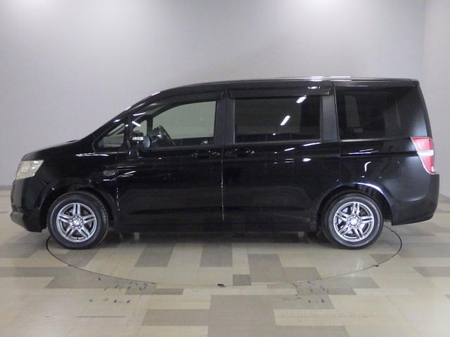 ステップワゴン GHIDエディション 禁煙 工場装着ナビ リアカメラ ワンセグ ミュージックラック USB 天吊モニター HID ETC 両パワスラ ECON キーレス オートエアコン 両側パワースライドドア パワステ Bカメラ ABS(24枚目)