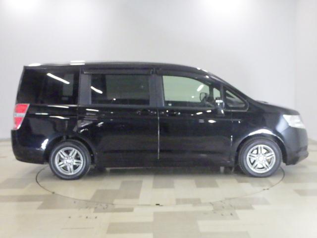 ステップワゴン GHIDエディション 禁煙 工場装着ナビ リアカメラ ワンセグ ミュージックラック USB 天吊モニター HID ETC 両パワスラ ECON キーレス オートエアコン 両側パワースライドドア パワステ Bカメラ ABS(25枚目)