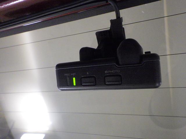 ソリオ ハイブリッドMX 禁煙 スズキセーフティーサポート 純正10インチナビ 全方位モニタ マルチビューカメラ Bluetooth iPod HDMI USB CD/DVD 左パワスラ Pセンサー 前後ドラレコ 純15アルミ(5枚目)