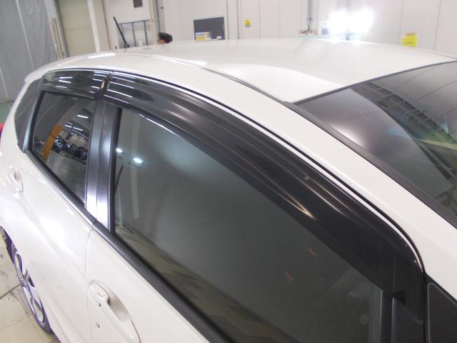 フィットハイブリッド Fパッケージ 禁煙車 あんしんP 純ナビ リアカメラ SD CD/DVD LED ETC ECON VSA 左側面修理しており修復歴車 雹害車 盗難警報装置 ワンオ-ナ-車 記録簿有り AUTOエアコン リヤカメラ(22枚目)