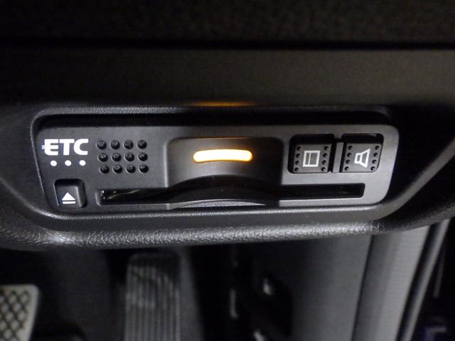 ステップワゴンスパーダ スパーダホンダセンシング 禁煙 ワンオーナ 後席モニター SENSING 衝突軽減ブレーキ 大型ナビ Bluetoothオーディオ アップルカープレイ リアカメラ パドルシフト USB入力 ETC2.0 スマートキー 盗難防止(5枚目)