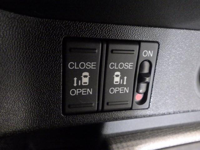 ステップワゴンスパーダ スパーダホンダセンシング 禁煙 ワンオーナ 後席モニター SENSING 衝突軽減ブレーキ 大型ナビ Bluetoothオーディオ アップルカープレイ リアカメラ パドルシフト USB入力 ETC2.0 スマートキー 盗難防止(11枚目)