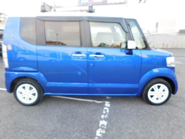 N-BOX G・Lパッケージ 2トーンカラースタイル 禁煙車 メモリーナビ リアカメラ HIDヘッドライト ETC VSA 左側パワースライドドア スマートキー オートリトラミラー 専用14インチホワイトアルミ スペアーキー(8枚目)