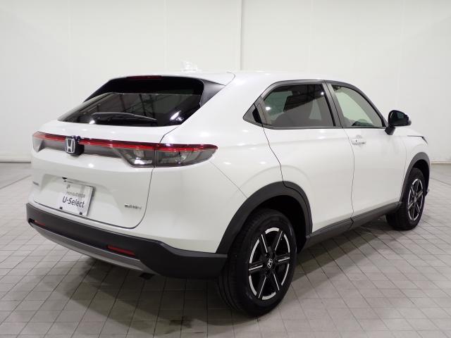 ヴェゼル ｅ：ＨＥＶＸ　ＡＡＣ　１オーナ　イモビライザー　スマ－トキ－　誤発進抑制　ＰＷ　リアカメラ　クルコン　ＥＳＣ　ＥＴＣ装備　キーフリー　ＬＥＤヘッドランプ　ナビＴＶ　サイドカーテンエアバック　ＡＢＳ　アイドリング（11枚目）