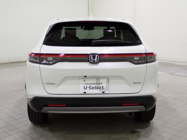 ヴェゼル ｅ：ＨＥＶＸ　ＡＡＣ　１オーナ　イモビライザー　スマ－トキ－　誤発進抑制　ＰＷ　リアカメラ　クルコン　ＥＳＣ　ＥＴＣ装備　キーフリー　ＬＥＤヘッドランプ　ナビＴＶ　サイドカーテンエアバック　ＡＢＳ　アイドリング（12枚目）