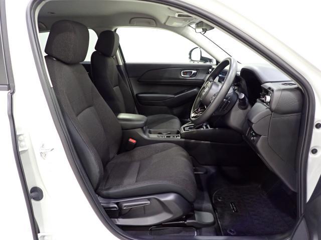 ヴェゼル ｅ：ＨＥＶＸ　ＡＡＣ　１オーナ　イモビライザー　スマ－トキ－　誤発進抑制　ＰＷ　リアカメラ　クルコン　ＥＳＣ　ＥＴＣ装備　キーフリー　ＬＥＤヘッドランプ　ナビＴＶ　サイドカーテンエアバック　ＡＢＳ　アイドリング（19枚目）