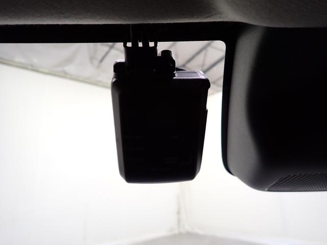 ヴェゼル ｅ：ＨＥＶＸ　ＡＡＣ　１オーナ　イモビライザー　スマ－トキ－　誤発進抑制　ＰＷ　リアカメラ　クルコン　ＥＳＣ　ＥＴＣ装備　キーフリー　ＬＥＤヘッドランプ　ナビＴＶ　サイドカーテンエアバック　ＡＢＳ　アイドリング（50枚目）