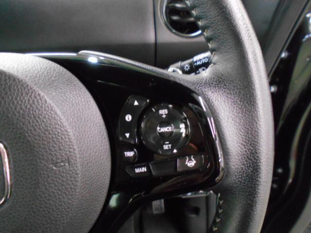 Ｎ－ＢＯＸカスタム Ｌターボ　禁煙車ホンダセンシングＬＥＤヘッドライトＥＴＣパドルシフトシートヒーター両側電動スライドドアフルセグミュージックラックブルートゥースオーディオスマートキーリアカメラコンビシート　黒革シート　１オーナー（7枚目）