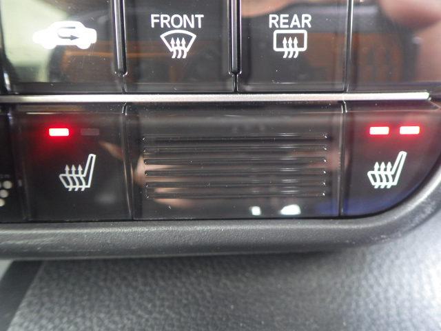 Ｎ－ＢＯＸカスタム Ｌターボ　禁煙車ホンダセンシングＬＥＤヘッドライトＥＴＣパドルシフトシートヒーター両側電動スライドドアフルセグミュージックラックブルートゥースオーディオスマートキーリアカメラコンビシート　黒革シート　１オーナー（10枚目）