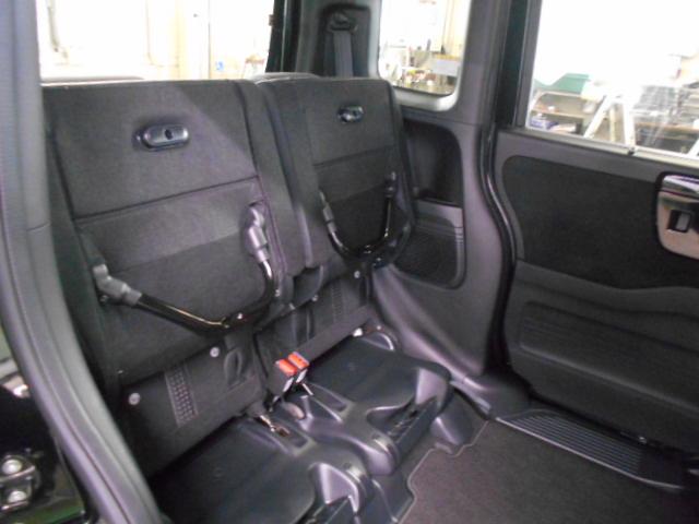 Ｎ－ＢＯＸカスタム Ｌターボ　禁煙車ホンダセンシングＬＥＤヘッドライトＥＴＣパドルシフトシートヒーター両側電動スライドドアフルセグミュージックラックブルートゥースオーディオスマートキーリアカメラコンビシート　黒革シート　１オーナー（22枚目）