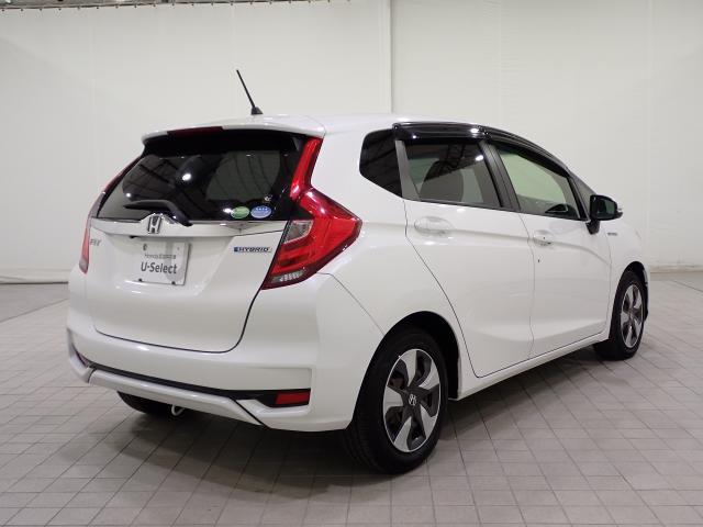 フィットハイブリッド Lホンダセンシング Rカメ 禁煙 LED サイドSRS 横滑り防止 フルセグテレビ 記録簿 ナビTV パワーステアリング 盗難防止装置 オートクルーズ ETC車載器 DVD再生 ABS スマートキー 軽減ブレーキ USB(20枚目)