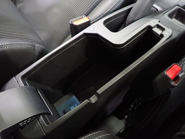 フィットハイブリッド Lホンダセンシング Rカメ 禁煙 LED サイドSRS 横滑り防止 フルセグテレビ 記録簿 ナビTV パワーステアリング 盗難防止装置 オートクルーズ ETC車載器 DVD再生 ABS スマートキー 軽減ブレーキ USB(40枚目)