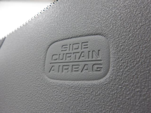 フィット ｅ：ＨＥＶホーム　禁煙　ワンオーナー　コネクトナビ　フルセグ　リアカメラ　Ｂｌｕｅｔｏｏｔｈ　ＵＳＢ　ＥＴＣ２．０　ＨｏｎｄａＳＥＮＳＩＮＧ　サイドエアバック　シートヒーター　スマートキー　前後誤発進抑制機能　クリソナ（19枚目）