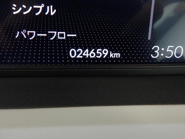 フィット ｅ：ＨＥＶホーム　禁煙　ワンオーナー　コネクトナビ　フルセグ　リアカメラ　Ｂｌｕｅｔｏｏｔｈ　ＵＳＢ　ＥＴＣ２．０　ＨｏｎｄａＳＥＮＳＩＮＧ　サイドエアバック　シートヒーター　スマートキー　前後誤発進抑制機能　クリソナ（21枚目）