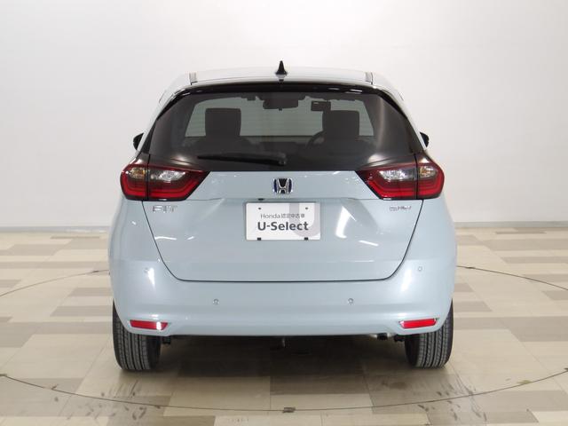 フィット ｅ：ＨＥＶホーム　禁煙　ワンオーナー　コネクトナビ　フルセグ　リアカメラ　Ｂｌｕｅｔｏｏｔｈ　ＵＳＢ　ＥＴＣ２．０　ＨｏｎｄａＳＥＮＳＩＮＧ　サイドエアバック　シートヒーター　スマートキー　前後誤発進抑制機能　クリソナ（30枚目）