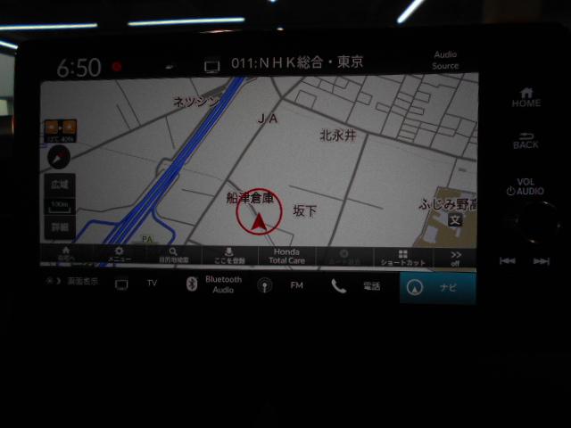 ヴェゼル ｅ：ＨＥＶＸ　禁煙　センシング６ＳＲＳ　コネクトナビ　リアカメラ　フルセグ　Ｂｌｕｅｔｏｏｔｈ　ＵＳＢ　前後Ｐセンサー　パドルシフト　社外前後ドラレコ　ＬＥＤ　ＥＴＣ２．０　純正１６インチアルミ　前後障害物センサー（2枚目）