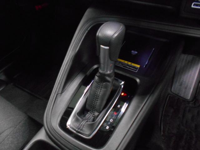 ヴェゼル ｅ：ＨＥＶＸ　禁煙　センシング６ＳＲＳ　コネクトナビ　リアカメラ　フルセグ　Ｂｌｕｅｔｏｏｔｈ　ＵＳＢ　前後Ｐセンサー　パドルシフト　社外前後ドラレコ　ＬＥＤ　ＥＴＣ２．０　純正１６インチアルミ　前後障害物センサー（21枚目）