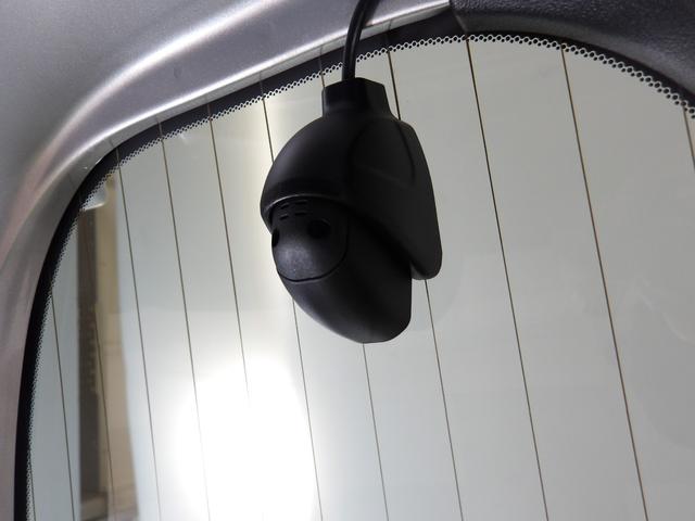 前だけではなく後方にもドラレコ装備！前後でついていると嬉しい装備ですよね！！