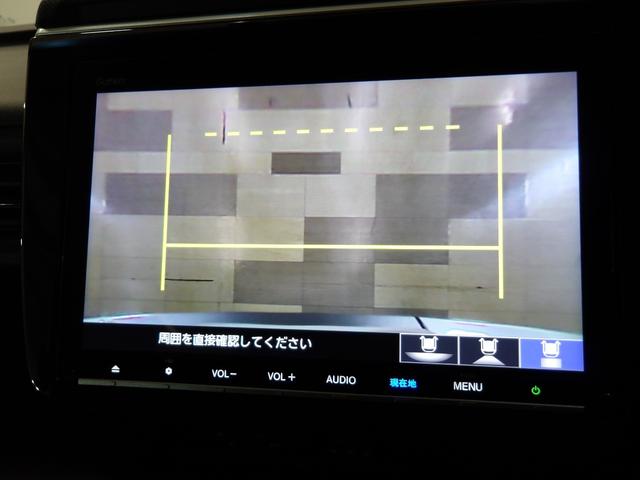 バックカメラの画像です。車庫入れの安心感がアップしますね☆