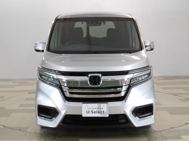 内装、外装は、専任のスタッフが真心込めて丁寧にクリーニングしておりますので、ピカピカに仕上がっております。中古車でもこのキレイな状態は必見です！