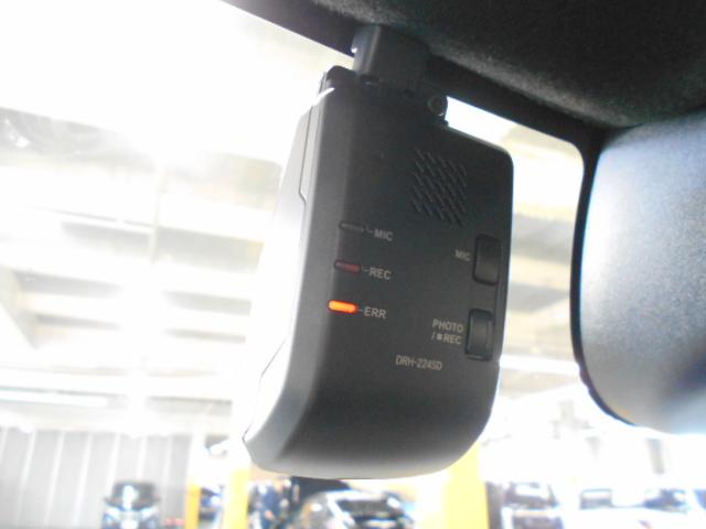 N-BOXカスタム ベースグレード 禁煙 センシング6SRS 純9インチコネクトナビ リアカメラ フルセグ Bluetooth ミュージックラック iPod USB SD シートヒータ 左パワスラ 純前後ドラレコ オートリトラミラー(4枚目)