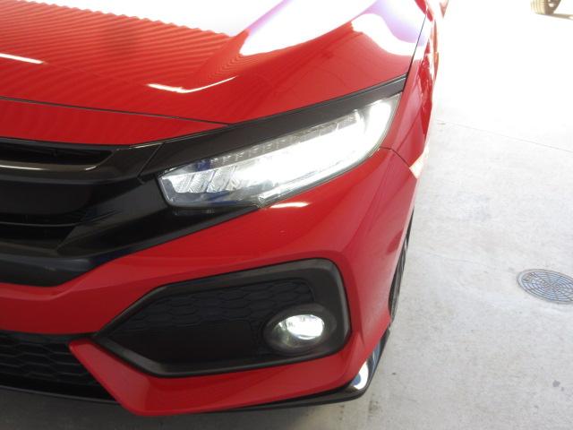 シビック ハッチバックホンダセンシング　禁煙車　６速マニアル　センシング６ＳＲＳ　リアカメラ　純ナビ　フルセグ　Ｂｌｕｅｔｏｏｔｈ　ミュージックラック　シートヒーター　ＬＥＤ　フォグ　ＥＴＣ　ヒーテッドミラー　革巻きステアリング　Ａストップ（14枚目）