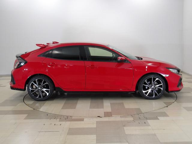 シビック ハッチバックホンダセンシング　禁煙車　６速マニアル　センシング６ＳＲＳ　リアカメラ　純ナビ　フルセグ　Ｂｌｕｅｔｏｏｔｈ　ミュージックラック　シートヒーター　ＬＥＤ　フォグ　ＥＴＣ　ヒーテッドミラー　革巻きステアリング　Ａストップ（26枚目）