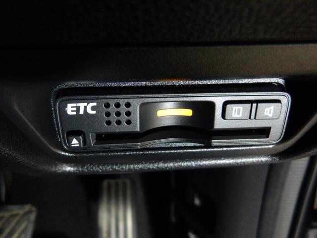 ステップワゴンスパーダ スパーダ・クールスピリットホンダセンシング 禁煙車ホンダセンシング LEDヘッドライト ブルートゥースオーディオ リアカメラ 両側電動スライドドア スマートキー CD DVD ETC サイドエアバッグ ミュージックラック シートヒーター 地TV(4枚目)