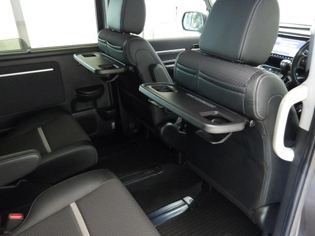 ステップワゴンスパーダ スパーダ・クールスピリットホンダセンシング 禁煙車ホンダセンシング LEDヘッドライト ブルートゥースオーディオ リアカメラ 両側電動スライドドア スマートキー CD DVD ETC サイドエアバッグ ミュージックラック シートヒーター 地TV(12枚目)