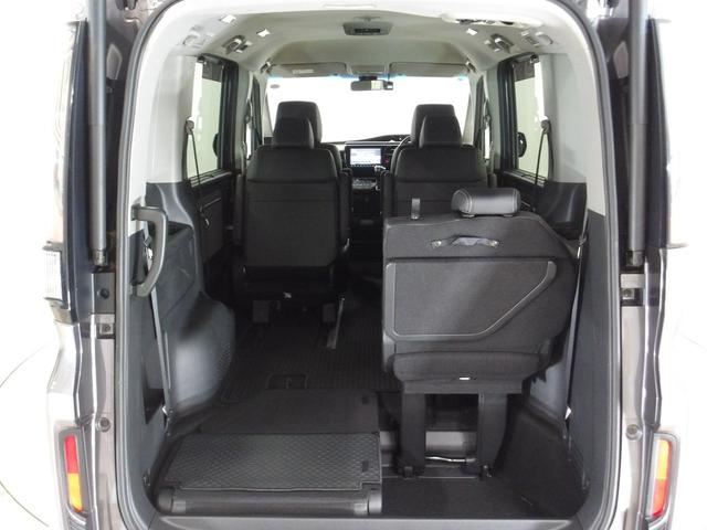 ステップワゴンスパーダ スパーダ・クールスピリットホンダセンシング 禁煙車ホンダセンシング LEDヘッドライト ブルートゥースオーディオ リアカメラ 両側電動スライドドア スマートキー CD DVD ETC サイドエアバッグ ミュージックラック シートヒーター 地TV(26枚目)