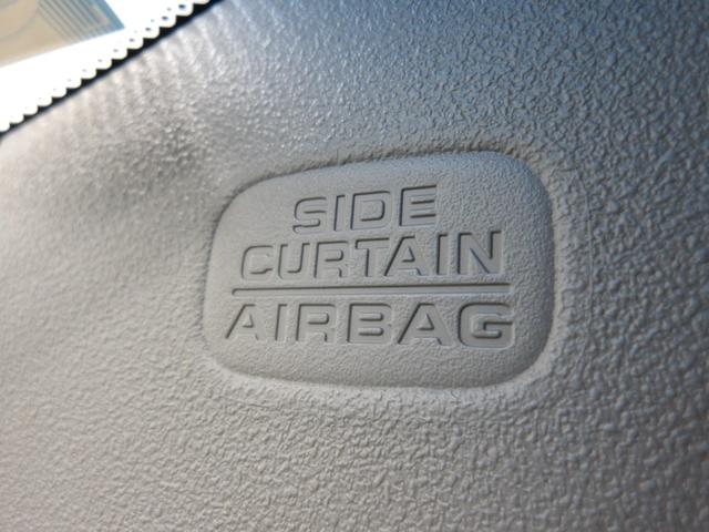 フィット ｅ：ＨＥＶホーム　禁煙車　希少ＡＷＤ　センシング６ＳＲＳ　純８インチコネクトナビ　リアカメラ　フルセグ　Ｂｌｕｅｔｏｏｔｈ　ＵＳＢ　ＳＤ　ＤＶＤ　コンフォートビュー　前後Ｐセンサー　社外ドラレコ　ＬＥＤ　ＥＴＣ　ＶＳＡ（11枚目）