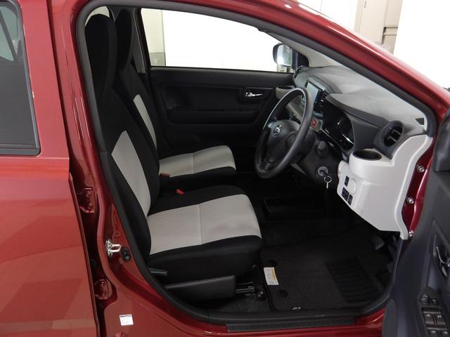 ミライース ＸリミテッドＳＡＩＩＩ　禁煙車　スマートアシストＩＩＩ　純正ナビ　リアカメラ　フルセグ　Ｂｌｕｅｔｏｏｔｈ　ｉＰｏｄ　ＵＳＢ　ＤＶＤ　アイドリングストップスイッチ　前後Ｐセンサー　ＬＥＤ　ＥＴＣ　純正ナビ連ドラレコ　ＶＳＡ（18枚目）