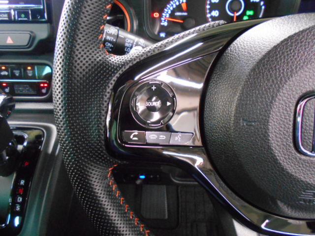 N-ONE RS 元試乗車 禁煙 センシング6SRS 純9インチナビ リアカメラ フルセグ Bluetooth USB HDMI DVD シートヒータ パドル LED ETC 前後Pセンサー 15インチアルミ ターボ(9枚目)