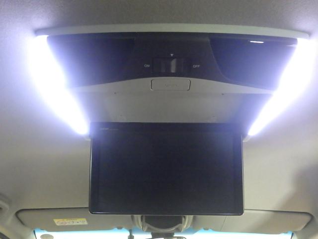 ステップワゴンスパーダ スパーダホンダセンシング　フリップダウンＭ　大型９インチナビ　前後ドラレコ　禁煙車　盗難防止　助手席エアバッグ　ワンオーナ－　Ｗパワスラ　記録簿有　地デジ　ＬＥＤライト　横滑り防止システム　オートエアコン　リアカメラ　ＵＳＢ（3枚目）