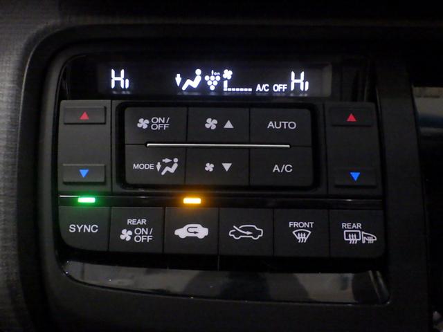 ステップワゴンスパーダ スパーダホンダセンシング　フリップダウンＭ　大型９インチナビ　前後ドラレコ　禁煙車　盗難防止　助手席エアバッグ　ワンオーナ－　Ｗパワスラ　記録簿有　地デジ　ＬＥＤライト　横滑り防止システム　オートエアコン　リアカメラ　ＵＳＢ（13枚目）