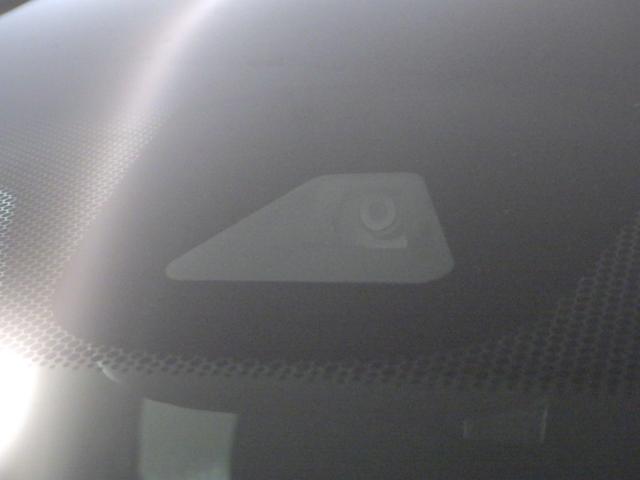 ステップワゴンスパーダ スパーダホンダセンシング　フリップダウンＭ　大型９インチナビ　前後ドラレコ　禁煙車　盗難防止　助手席エアバッグ　ワンオーナ－　Ｗパワスラ　記録簿有　地デジ　ＬＥＤライト　横滑り防止システム　オートエアコン　リアカメラ　ＵＳＢ（14枚目）