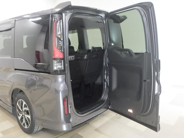 ステップワゴンスパーダ スパーダホンダセンシング　フリップダウンＭ　大型９インチナビ　前後ドラレコ　禁煙車　盗難防止　助手席エアバッグ　ワンオーナ－　Ｗパワスラ　記録簿有　地デジ　ＬＥＤライト　横滑り防止システム　オートエアコン　リアカメラ　ＵＳＢ（29枚目）