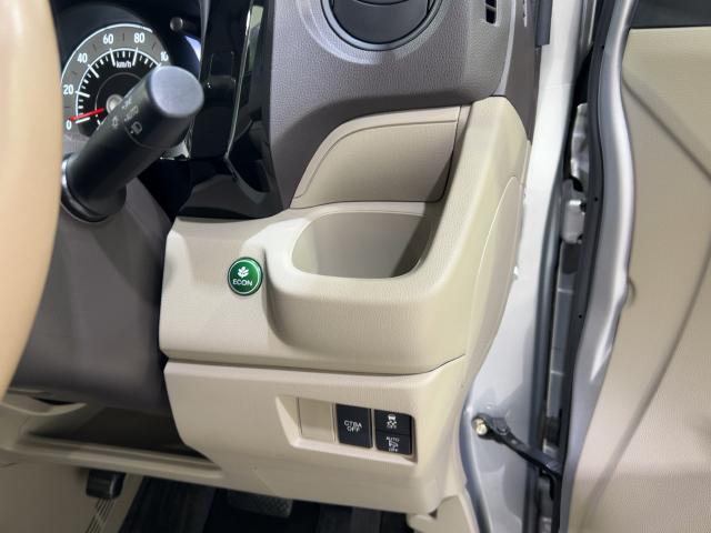 N-WGN G・ターボパッケージ 点検記録簿 地デジ サイドエアバック 盗難警報装置 ターボ車 スマートキーシステム バックモニター Iストップ 横滑り防止システム オートエアコン 禁煙車 キーレスキー DVD(38枚目)