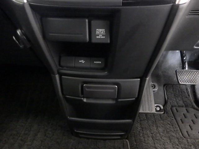 ステップワゴンスパーダ ｅ：ＨＥＶスパーダＧ・ＥＸホンダセンシング　禁煙　センシング６ＳＲＳ　９インチナビ　リアカメラ　天吊りモニター　フルセグ　Ｂｌｕｅｔｏｏｔｈ　ミュージックラック　ＵＳＢ　両パワスラ　シートヒータ　ヒーテッドミラー　革巻きハンドル　ＬＥＤ　ＥＴＣ（17枚目）