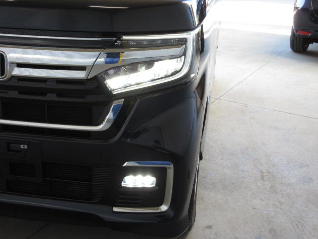 N-BOXカスタム Lターボ ホンダセンシング サイドエアバッグシステム サイドカーテンエアバッグシステム メモリーナビ Bluetooth対応 ETC LED 両側パワースライドドア VSA リアカメラ 地デジチューナー PS(8枚目)