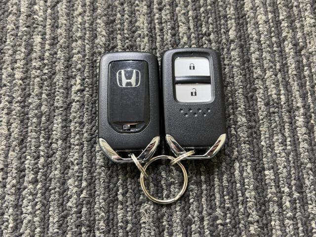 ヴェゼル ハイブリッドＺ・ホンダセンシング　禁煙　整備記録簿　横滑防止装置　バックガイドモニター　ＬＥＤライト　１オーナー　シートＨ　ＵＳＢ　ナビＴＶ　ＡＣ　サイドエアバック　アクティブクルーズコントロール（27枚目）