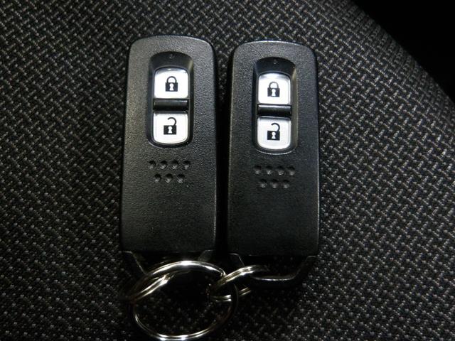 Ｎ－ＶＡＮ＋スタイル ファン・ターボ　禁煙車ホンダセンシング　ＬＥＤヘッドライト　スマートキー　ディスプレイオーディオ　ブルートゥースオーディオ　リアカメラ　ＵＳＢ　４ＷＤ　ＶＳＡ　キーレスエントリー　横滑り防止機能　フルフラット　ＡＢＳ（11枚目）