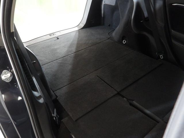 シャトル ハイブリッドＸホンダセンシング　禁煙車　ホンダセンシング　純正ナビ　スマートキー　ＬＥＤヘッドライト　パドルシフト　フォグランプ　リアカメラ　シートヒーター　ブルートゥースオーディオ　ＣＤ　ＤＶＤ　フルセグＴＶ　サイドエアバッグ（25枚目）