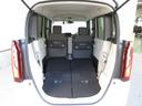 リアシートを倒せば広々荷室の出来上がり♪アレンジ次第でさまざまな荷物が積み込めますよ。