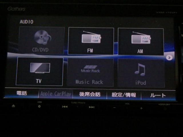 フィット １３Ｇ・Ｌホンダセンシング　禁煙車　ナビ　バックカメラ　Ｂｌｕｅｔｏｏｔｈ　フルセグＴＶ　ＵＳＢ　前後ドラレコ　コーナーポール　ドアバイザー　ＬＥＤライト　ＥＴＣ　サイドカーテンエアバッグ　衝突軽減ブレーキ　クルコン　ＤＶＤ（6枚目）