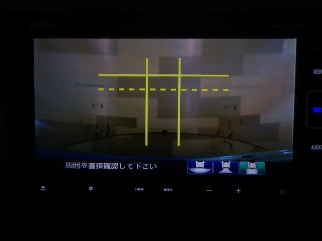 Ｎ－ＢＯＸ Ｇ・Ｌホンダセンシング　禁煙車　センシング　ナビ　（ＣＤ　ＤＶＤ　ラジオ　ＴＶ　ＵＳＢ　ＳＤ　ＢＴＡ）　　リアカメラ　ドアバイザー　ＥＴＣ　ＬＥＤヘッドライト　左側パワースライドドア　フルオートエアコン　レーダブレーキ（4枚目）