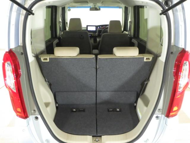 Ｎ－ＢＯＸ Ｇ・Ｌホンダセンシング　禁煙車　センシング　ナビ　（ＣＤ　ＤＶＤ　ラジオ　ＴＶ　ＵＳＢ　ＳＤ　ＢＴＡ）　　リアカメラ　ドアバイザー　ＥＴＣ　ＬＥＤヘッドライト　左側パワースライドドア　フルオートエアコン　レーダブレーキ（17枚目）