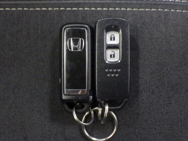 Ｎ－ＯＮＥ プレミアム　禁煙車　１オーナー　ナビ　Ｒカメラ　前後ドラレコ　Ｂｌｕｅｔｏｏｔｈ　ＵＳＢ　ＥＴＣ２．０　ＬＥＤライト　シートヒーター　リア障害物センサー　ドアバイザー　サイドカーテンエアバック　横滑り防止　ＥＳＣ（15枚目）