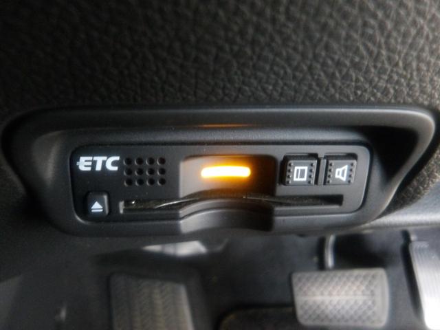 ヴェゼル ハイブリッドＺ・ホンダセンシング　禁煙車　ナビ　リアカメラ　ＬＥＤヘッドライト　ＬＥＤフォグライト　シートヒーター　パドルシフト　フロントコーナーセンサー　バックソナー　ルーフレール　ＥＴＣ（7枚目）