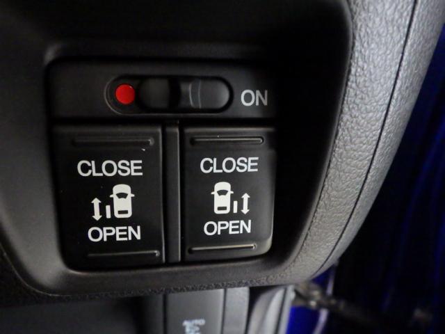 Ｎ－ＢＯＸカスタム ＧターボＳＳパッケージ　禁煙車　ナビ　Ｂｌｕｅｔｏｏｔｈ　バックカメラ　ＥＴＣ　両側電動スライドドア　クルーズコントロール　シートヒーター　ＨＩＤライト　フルセグＴＶ　ＣＤ　ＤＶＤ　パドルシフト　ドアバイザー　衝突安全ボディ（10枚目）